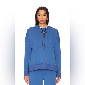 On Running - Hoodie in Fjord (S) nwot